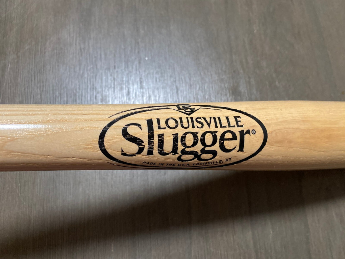 NEW NEVER USED LOUISVILLE SLUGGER PRO STOCK BASEBALL BAT