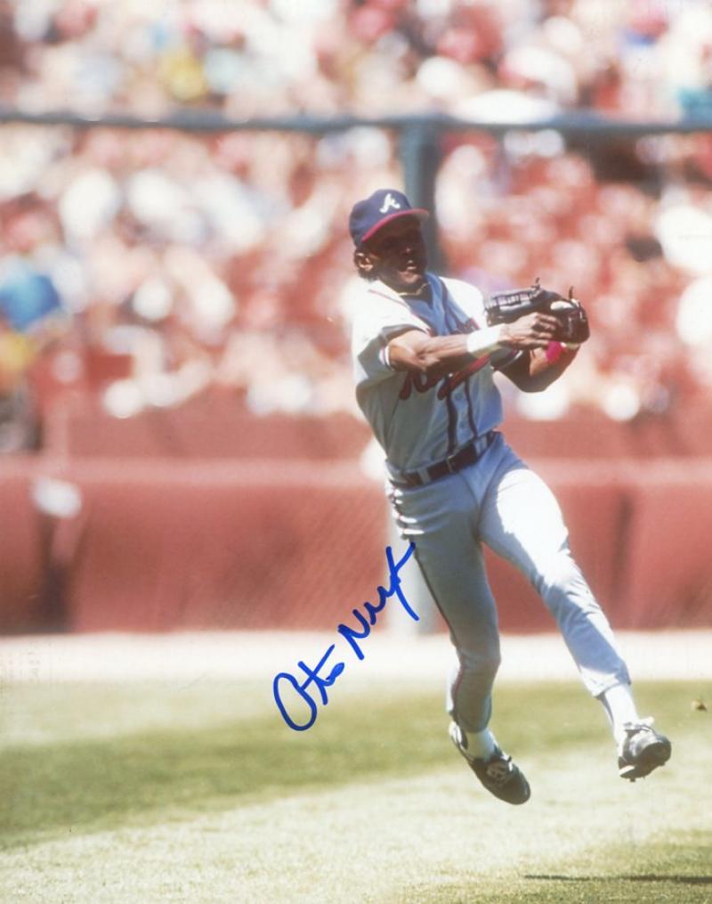 OTIS NIXON ATLANTA BRAVES SIGNED AUTOGRAPHED ACTION 8X10 PHOTO W/COA