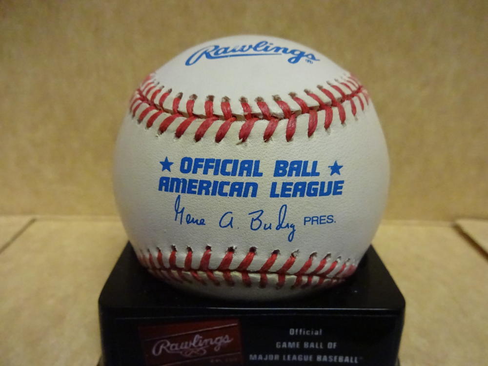 QUINTON MCCRACKEN MARINERS/TWINS/RAYS A.L. SIGNED A.L. BASEBALL W/COA