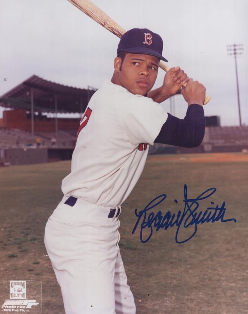 REGGIE SMITH BOSTON RED SOX SIGNED AUTOGRAPHED 8X10 PHOTO W/ COA
