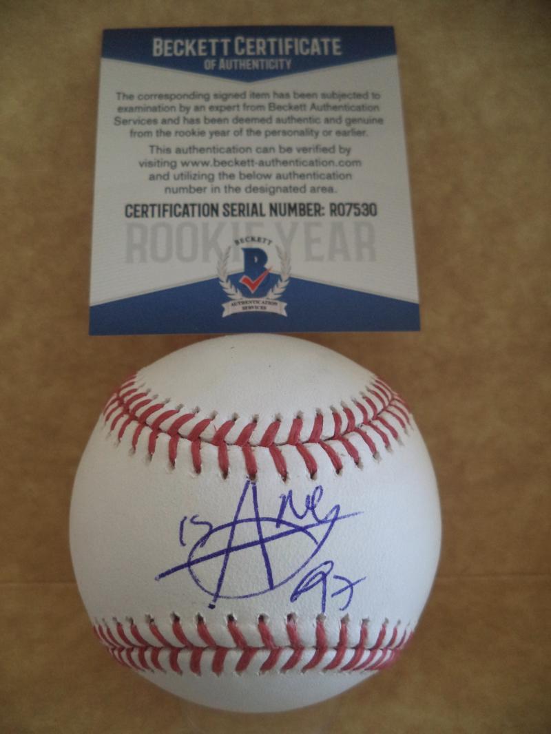 YANIO PEREZ TEXAS RANGERS CUBA ROOKIE YEAR SIGNED M.L. BASEBALL BECKETT R07530