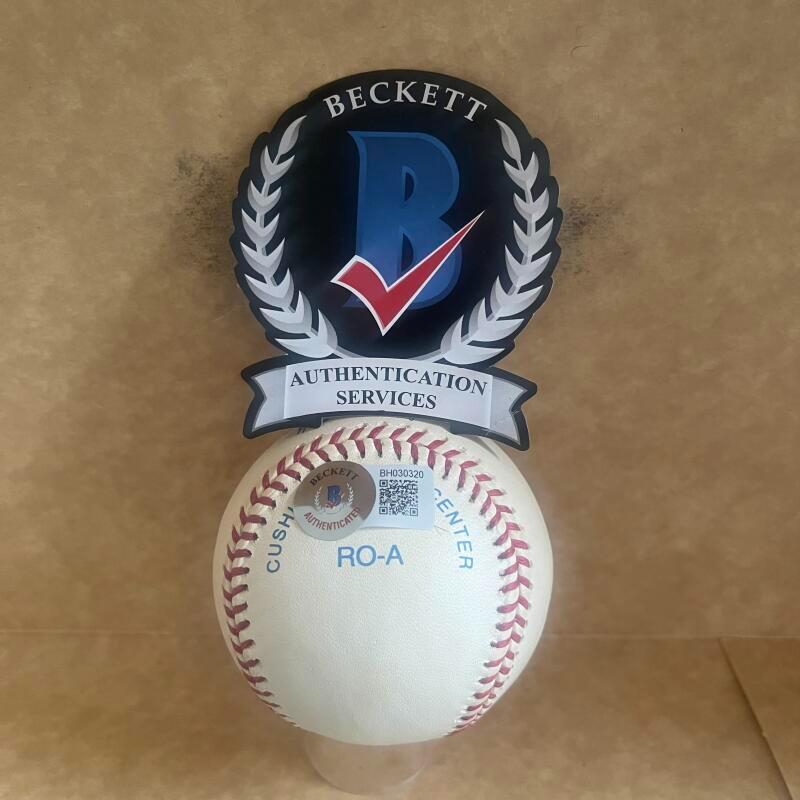 LAMARR HOYT 83 A.L. CY SIGNED AUTOGRAPHED M.L. BASEBALL BECKETT AUTHENTICATED