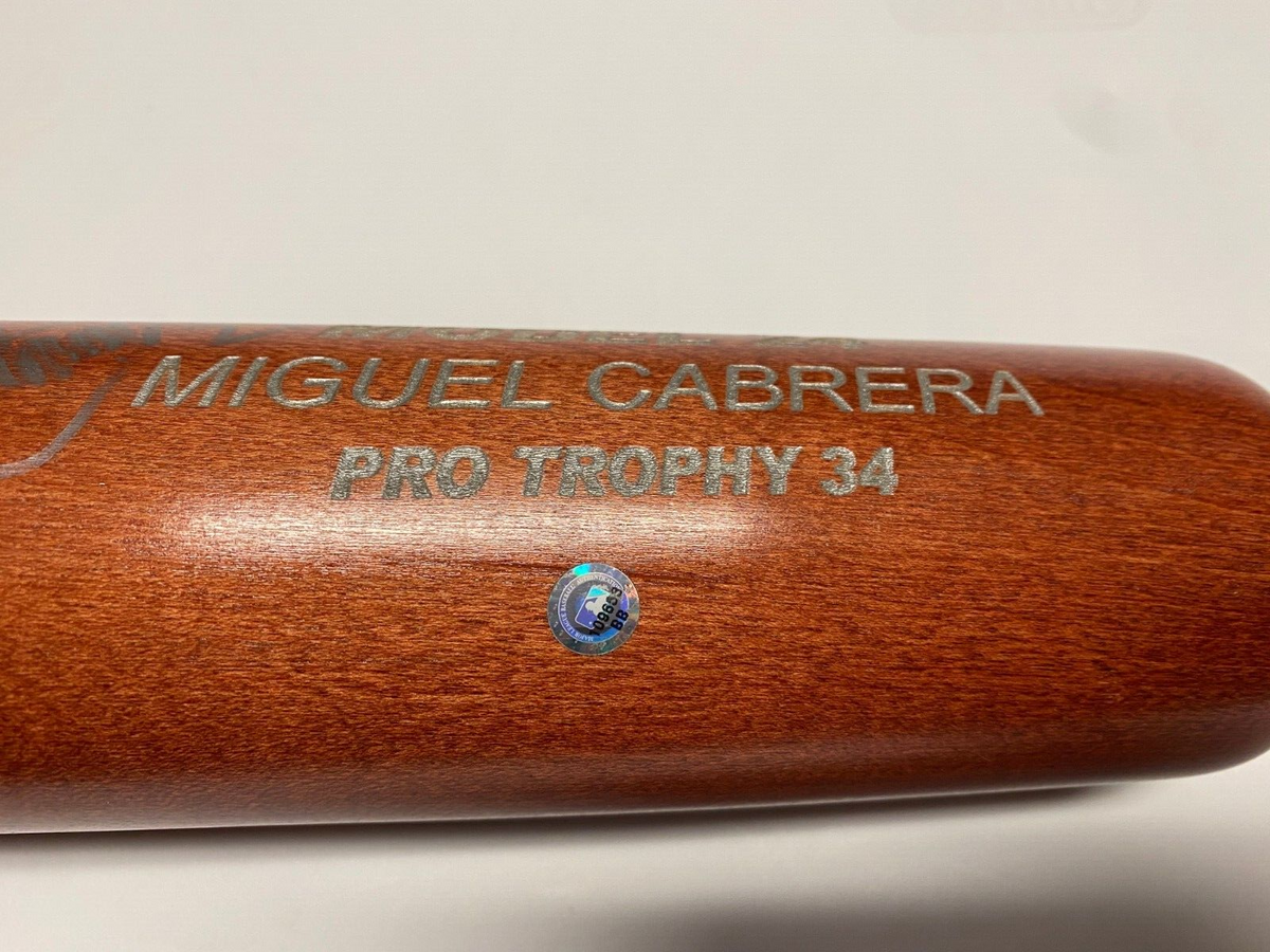 MIGUEL CABRERA MARLINS/TIGERS SIGNED AUTOGRAPHED MODEL 24 PRO TROPHY 34 BAT MLB