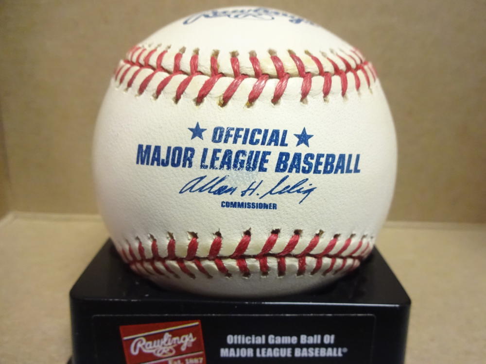 DOC EDWARDS INDIANS MANAGER 1987-1989 SIGNED M.L. BASEBALL W/COA