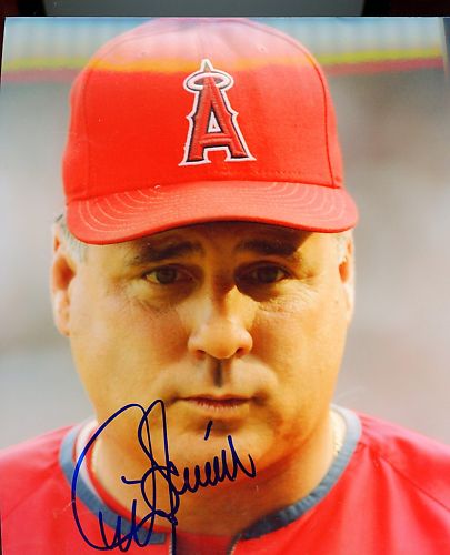 MIKE SCIOSCIA    LOS ANGELES   ANGELS  SIGNED 8X10