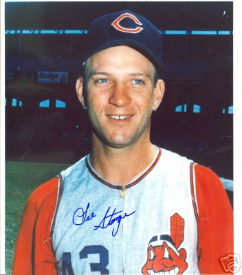 LEE STANGE  CLEVELAND  INDIANS    SIGNED 8X10