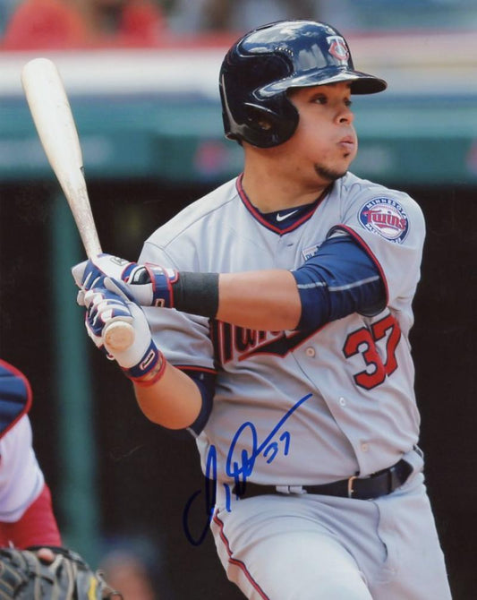 JUAN CENTENO MINNESOTA TWINS SIGNED AUTOGRAPHED 8X10 PHOTO W/COA