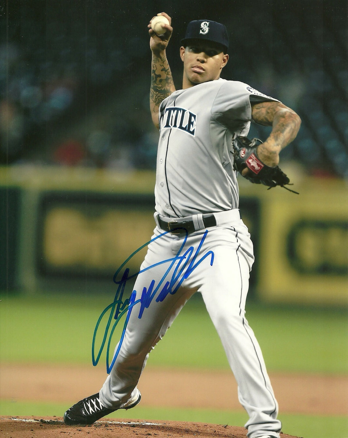 TAIJUAN WALKER SEATTLE MARINERS SIGNED AUTOGRAPHED 8x10 PHOTO W/COA ACTION