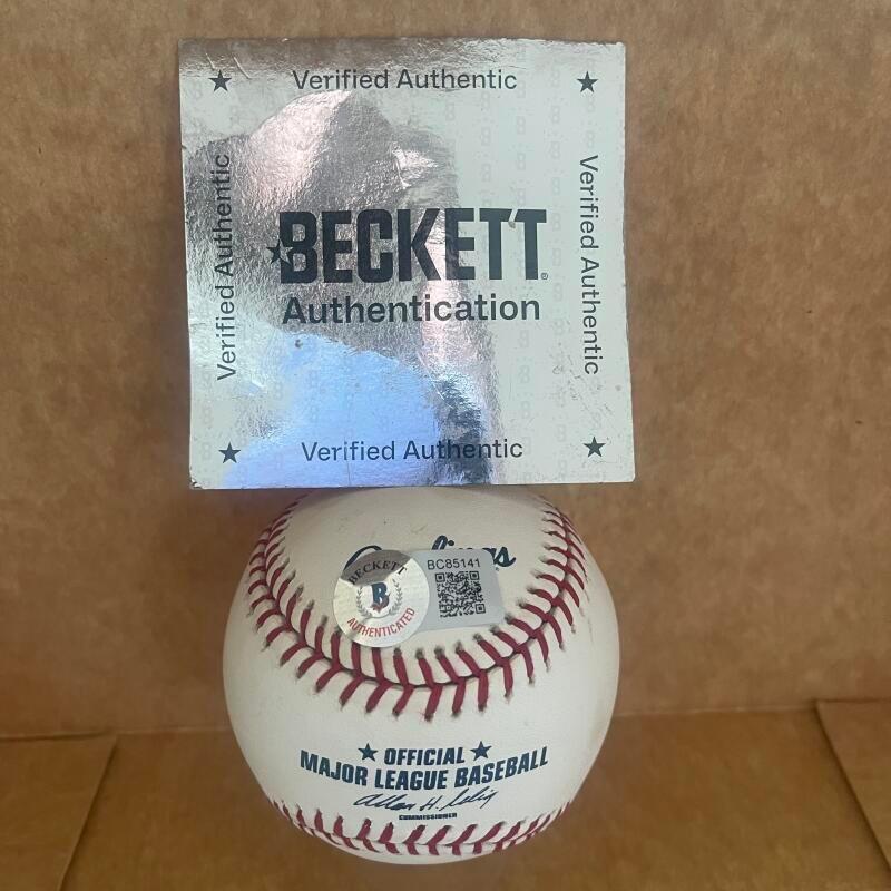 DEWAYNE WISE WHITE SOX/BRAVES SIGNED AUTO M.L. BASEBALL BECKETT AUTH