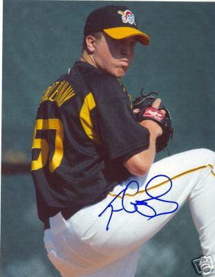 TOM   GORZELANNY    PITTSBURGH  PIRATES   SIGNED 8X10