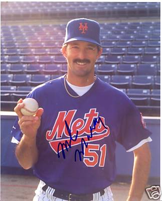 MIKE MADDUX NEW YORK METS SIGNED 8X10 PHOTO W/COA