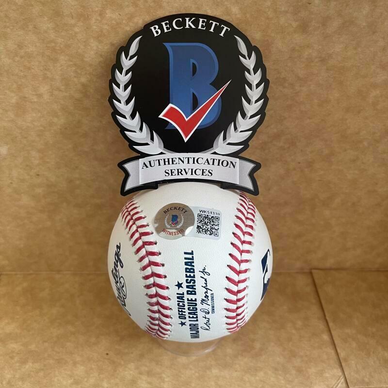 DON MATTINGLY 85 AL MVP SIGNED AUTOGRAPHED M.L. BASEBALL BECKETT WITNESS 