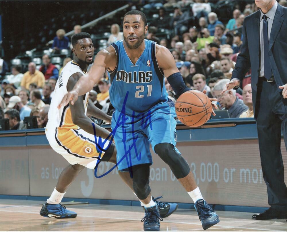 WAYNE ELLINGTON  DALLAS MAVERICKS SIGNED AUTOGRAPHED 8X10 PHOTO W/ COA