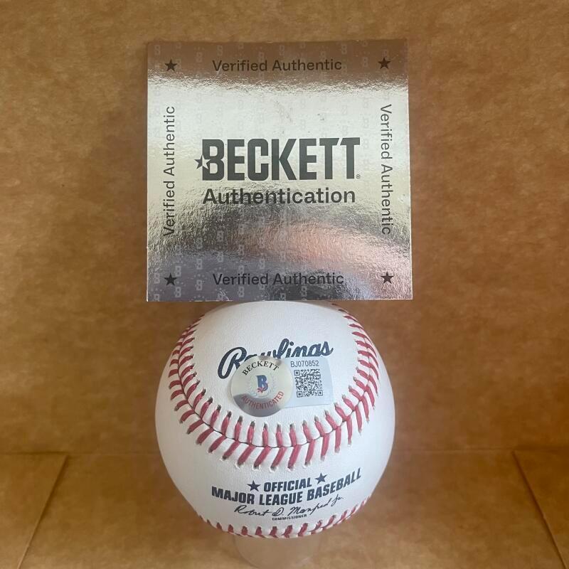 GARY ROGGENBURK 1969 PILOTS SIGNED AUTO M.L. BASEBALL BECKETT AUTH