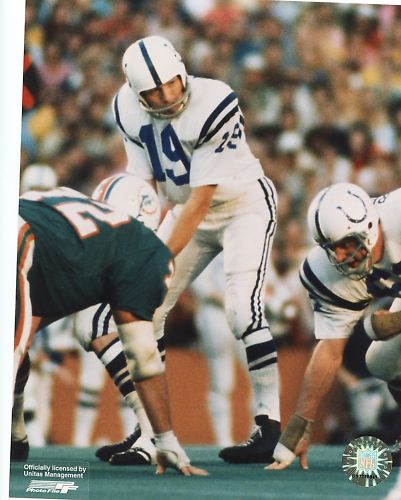 JOHNNY  UNITAS    BALTIMORE COLTS  UNSIGNED 8X10