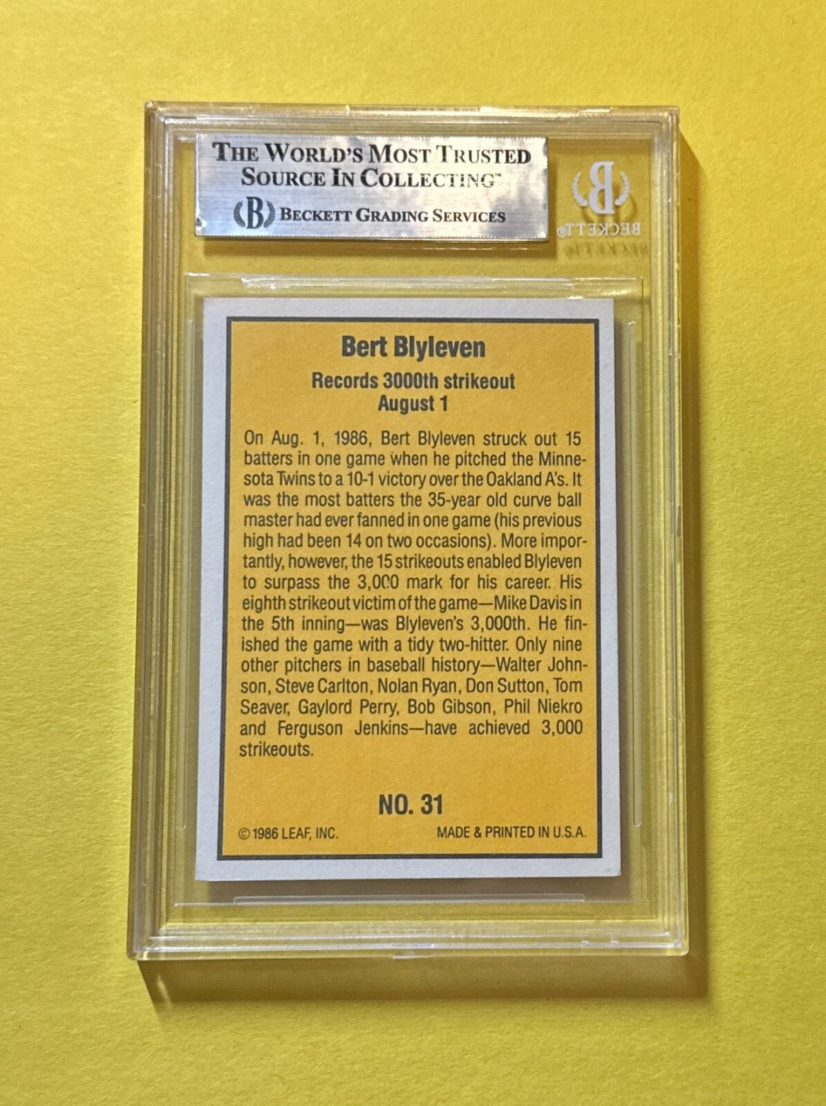 1986 DONRUSS HIGHLIGHTS BERT BLYLEVEN #426 BECKETT AUTHENTIC SIGNED AUTO CARD