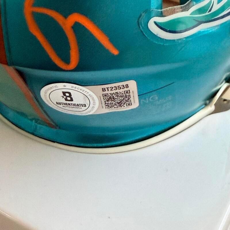 DOUG BETTERS MIAMI DOLPHINS SIGNED FLASH MINI HELMET BECKETT