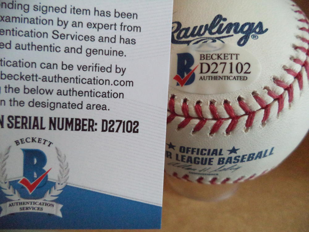 FRANK MALZONE BOSTON RED SOX DECEASED SIGNED AUTO ML BASEBALL BECKETT D27102