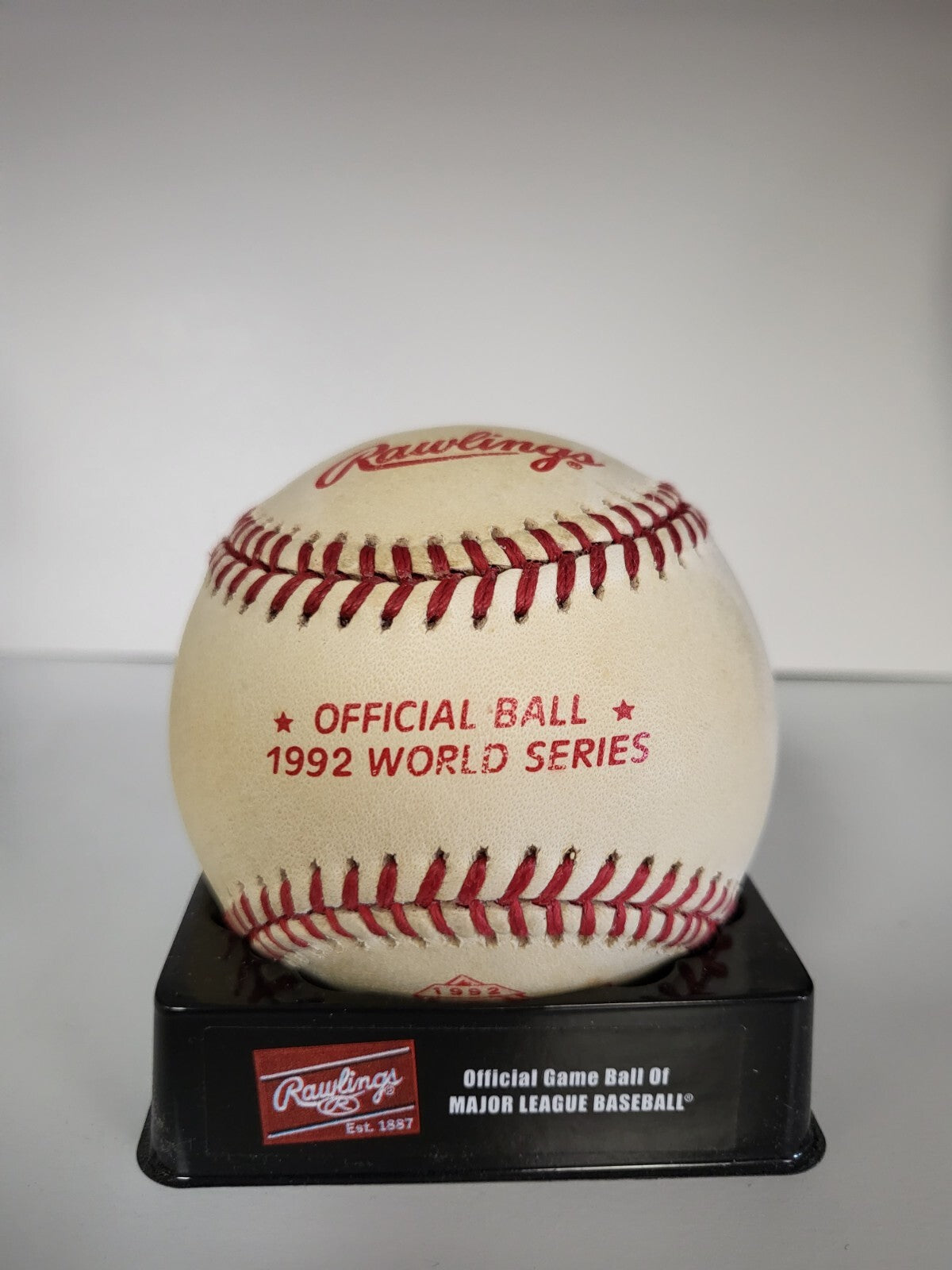 1992 OFFICIAL WORLD SERIES UNSIGNED RAWLINGS BASEBALL