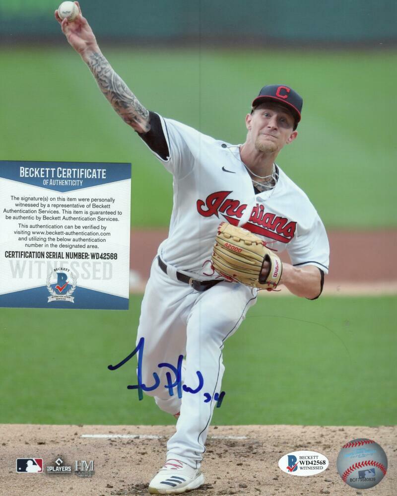 ZACH PLESAC CLEVELAND INDIANS SIGNED 8X10 PHOTO BECKETT WD42568