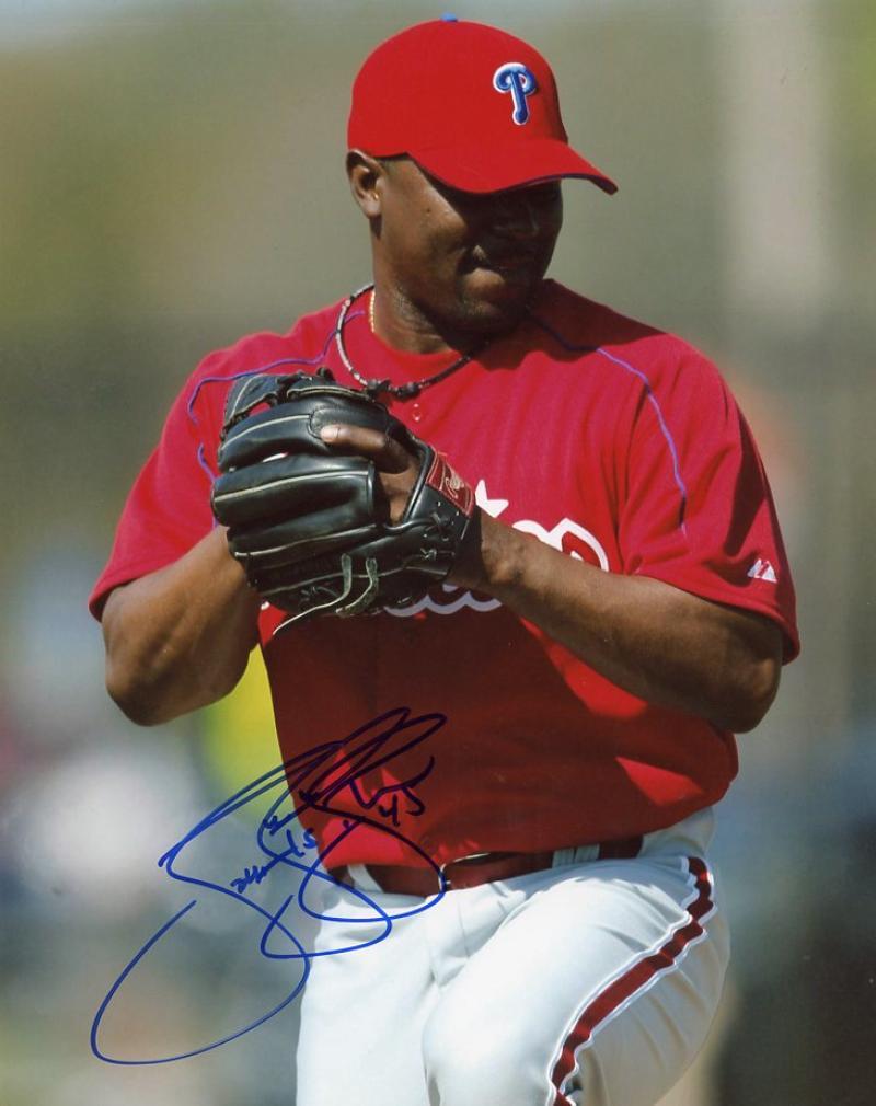 TOM GORDON PHILADELPHIA PHILLIES SIGNED PITCHING 8X10 PHOTOS W/COA 