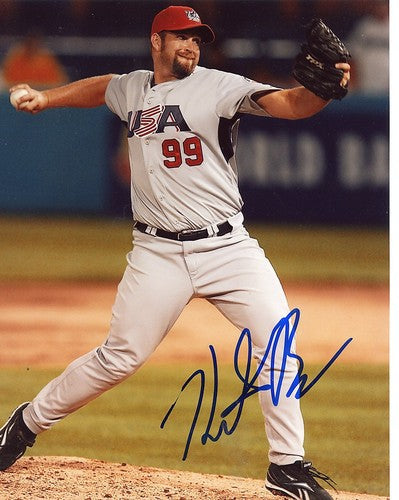 HEATH  BELL  USA/PADRES  SIGNED 8X10  PHOTO