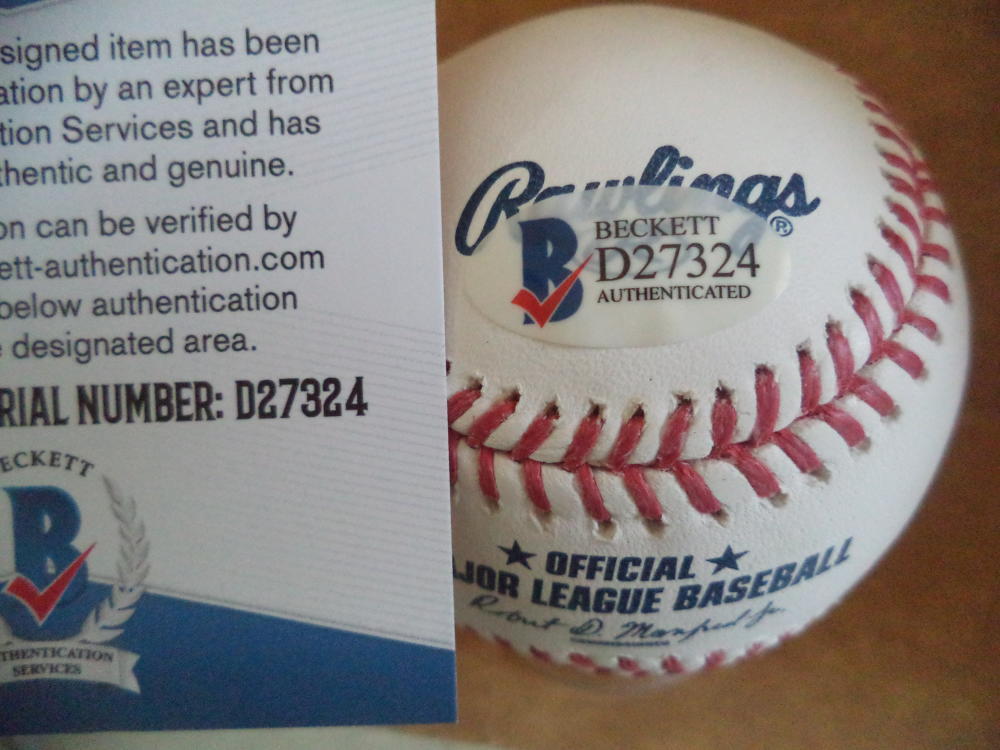 MICHAEL PINEDA MINNESOTA TWINS SIGNED AUTOGRAPHED M.L. BASEBALL BECKETT D27324