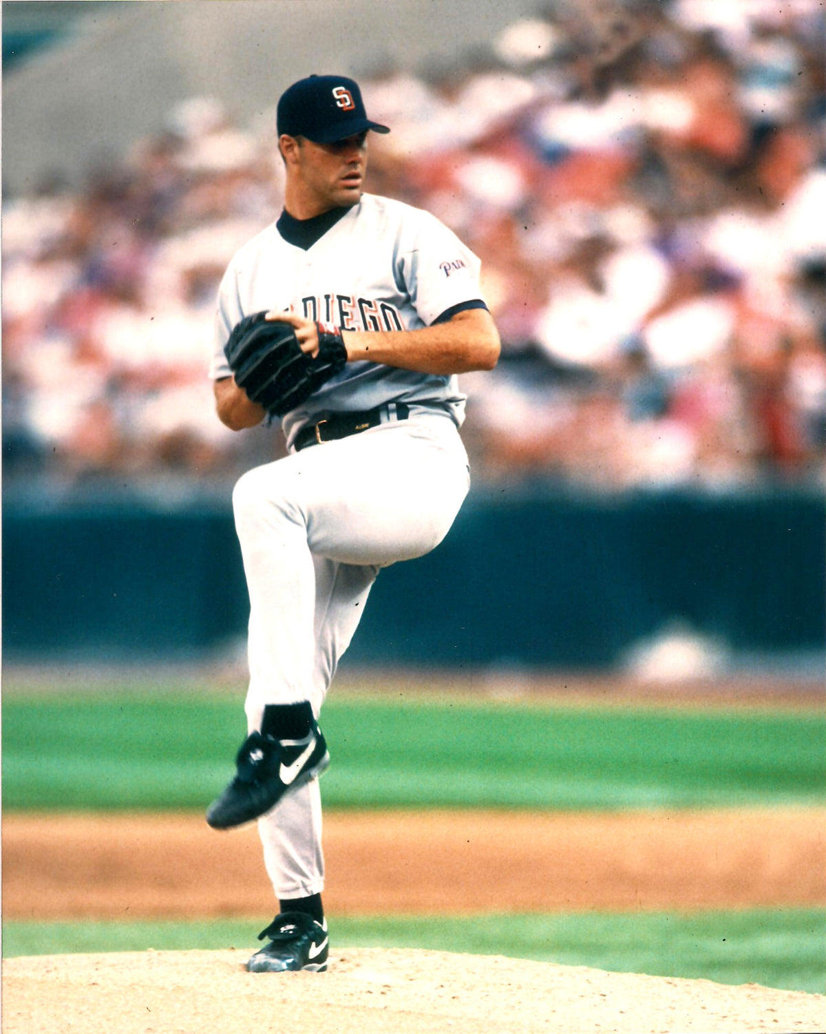 ANDY BENES SAN DIEGO PADRES UNSIGNED 8X10 PHOTO
