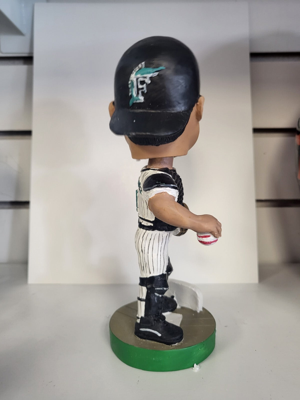 IVAN "PUDGE" RODRIGUEZ FLORIDA MARLINS SIGNED BOBBLEHEAD MATCH UP