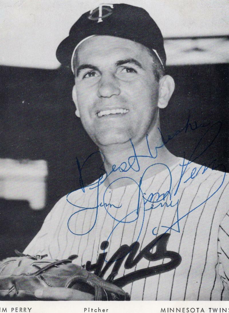 JIM PERRY MINNESOTA TWINS SIGNED 3X4 PHOTO  W/ COA