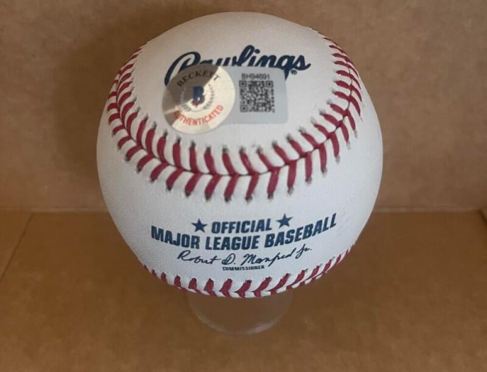 RODOLFO CASTRO PITTSBURGH PIRATES SIGNED M.L. BASEBALL BECKETT AUTH