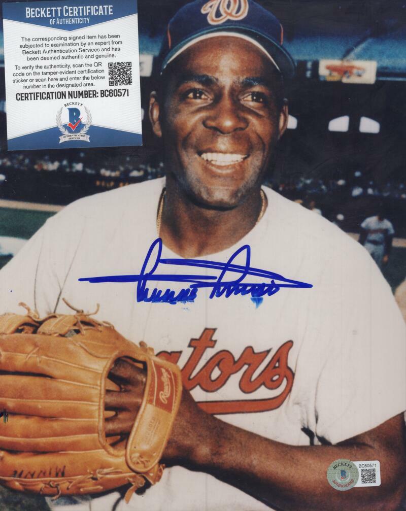 MINNIE MINOSO WASHINGTON SENATORS SIGNED  8X10 PHOTO BECKETT BC60571