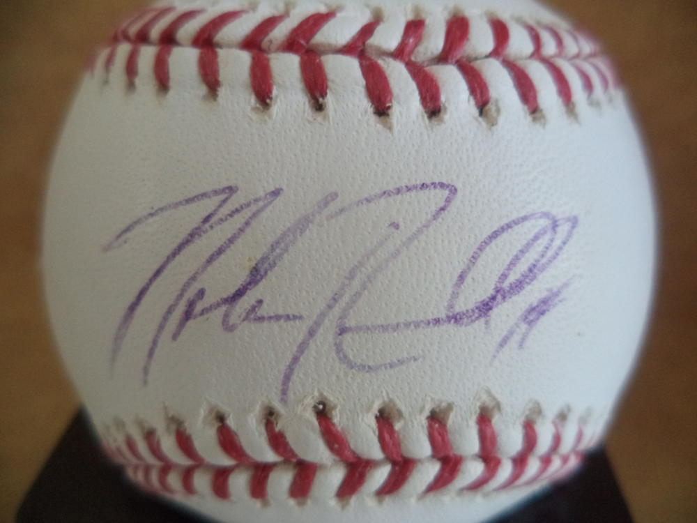NOLAN REIMOLD BALTIMORE ORIOLES SIGNED AUTOGRAPH M.L. BASEBALL COA 