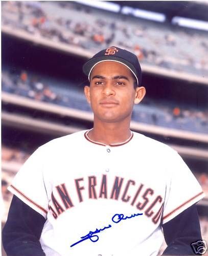 JESUS ALOU SAN FRANCISCO GIANTS SIGNED 8X10 PHOTO W/COA