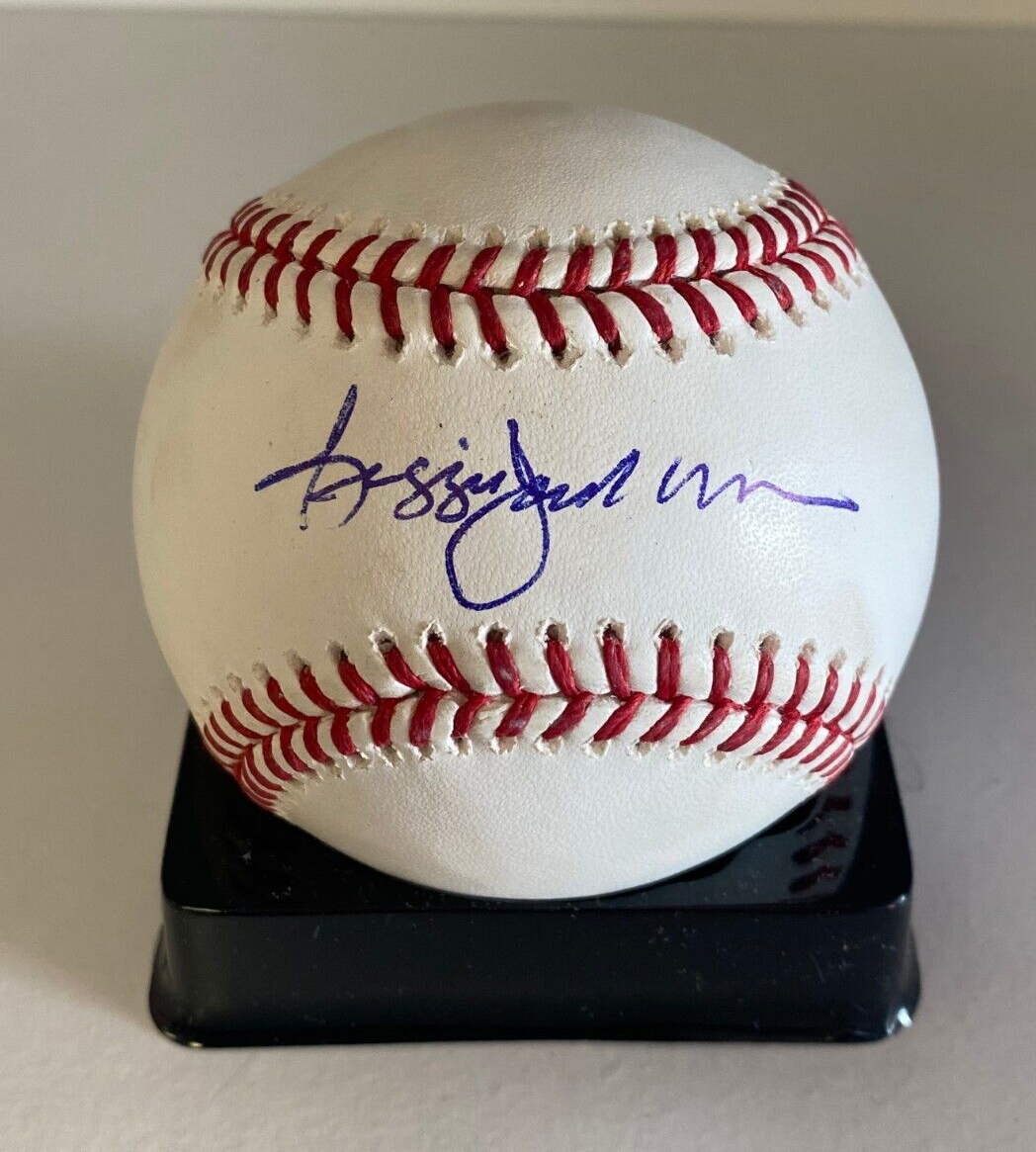 REGGIE JACKSON YANKEES/A'S SIGNED AUTOGRAPHED M.L. BASEBALL BECKETT