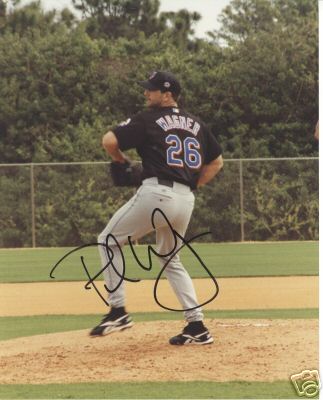 PAUL WAGNER NEW YORK METS SIGNED 8X10 PHOTO W/COA
