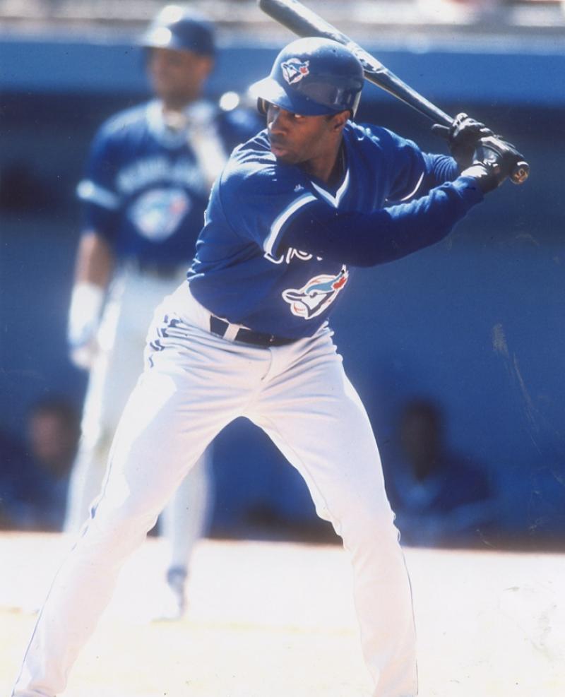 DEVON WHITE  TORONTO  BLUE JAYS   UNSIGNED 8X10