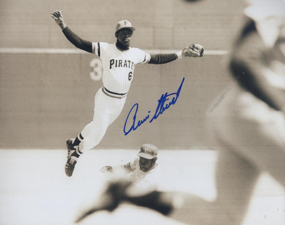 RENNIE STENNETT PITTSBURGH PIRATES SIGNED AUTOGRAPHED  8X10 PHOTO W/ COA