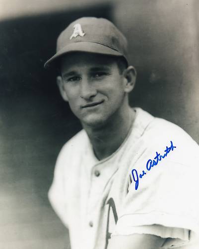 JOE  ASTROTH  PHILADELPHIA    A'S   SIGNED 8X10