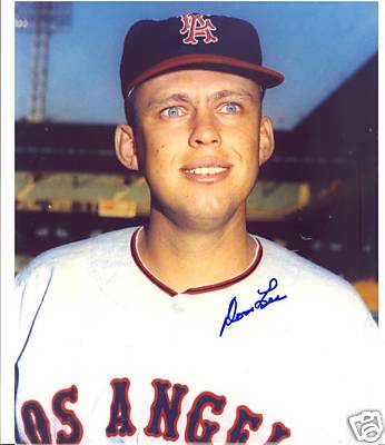 DON  LEE  LOS  ANGELES  ANGELS   SIGNED 8X10