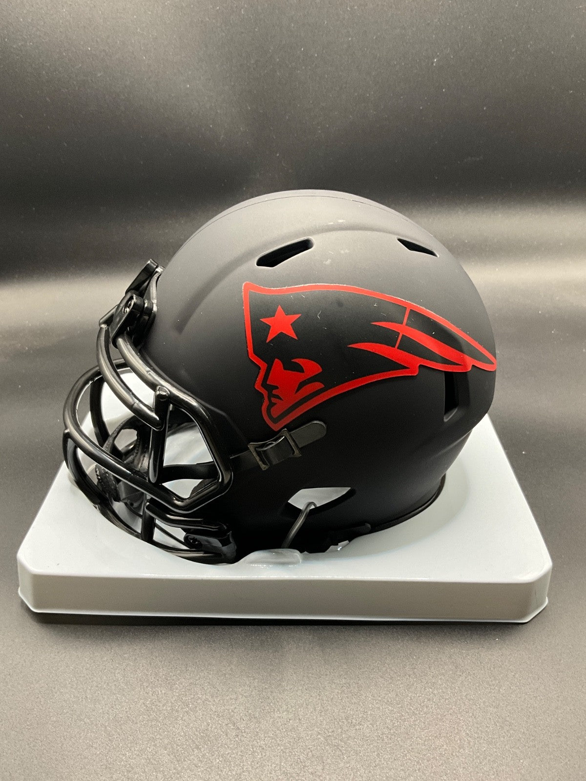 Josh Gordon signed New England Patriots Eclipse Alternate Mini Helmet Beckett