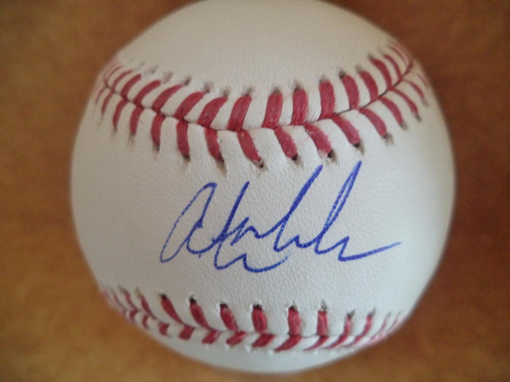 AUSTIN MEADOWS DETROIT TIGERS ROOKIE YEAR SIGNED ML BASEBALL BECKETT R01280