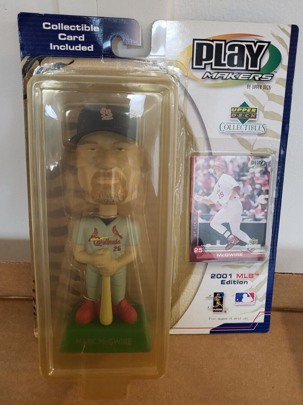 2001 UPPER DECK PLAY MAKERS MARK MCGWIRE CARDINALS BOBBLE HEAD SEALED IN PACKAGE