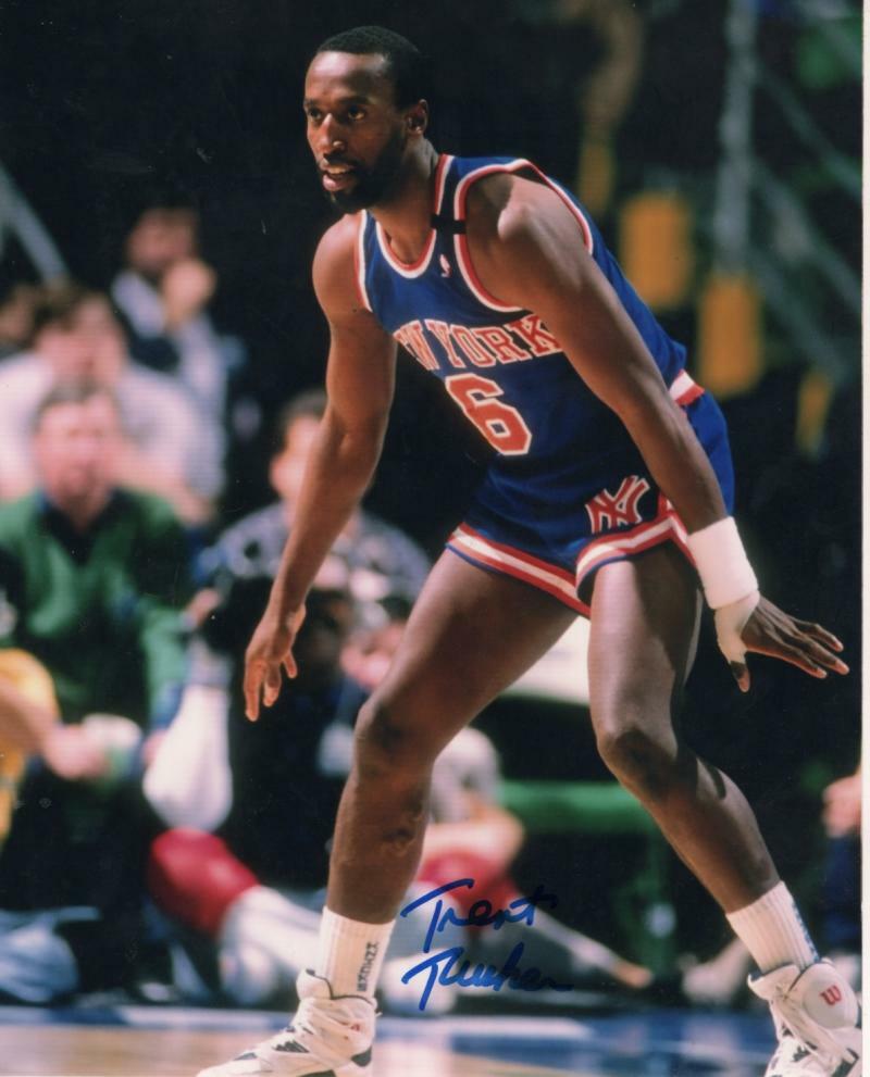 TRENT TUCKER NEW YORK KNICKS SIGNED AUTOGRAPHED 8X10 PHOTO W/COA