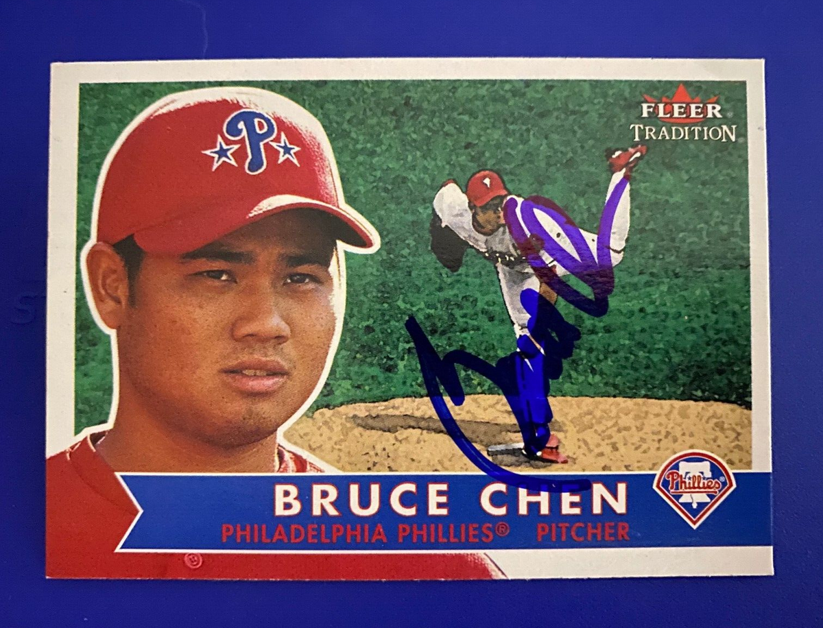 2001 FLEER TRADITION BRUCE CHEN PHILADELPHIA PHILLIES SIGNED AUTO CARD #225 COA