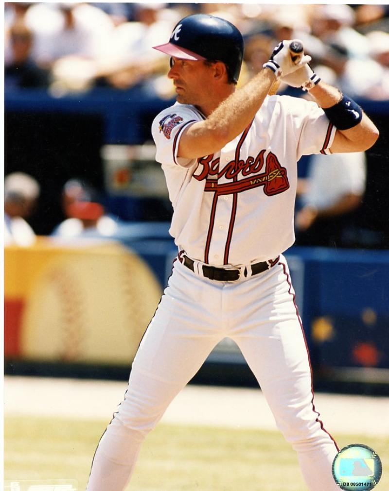 B.J. SURHOFF ATLANTA BRAVES UNSIGNED 8X10 PHOTO 