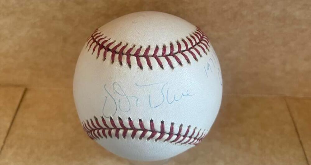 VIDA BLUE A;'S 1971  MVP CY LIGHT SIGN/ SIGNED A.L. BASEBALL BECKETT AUTH