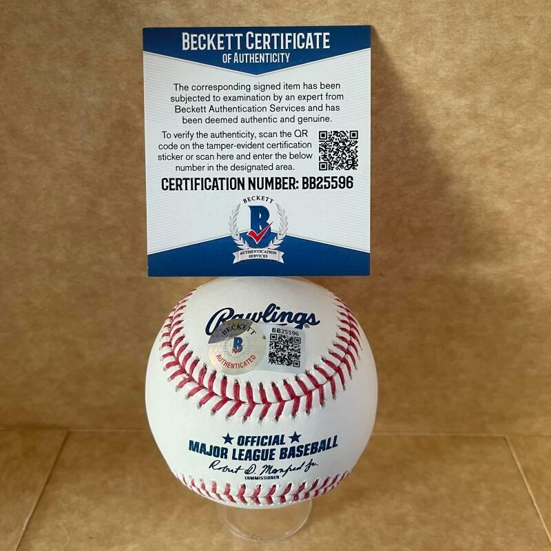 JIM KAAT TWINS 79-80 YANKEES  SIGNED AUTOGRAPHED M.L. BASEBALL BECKETT BB25596