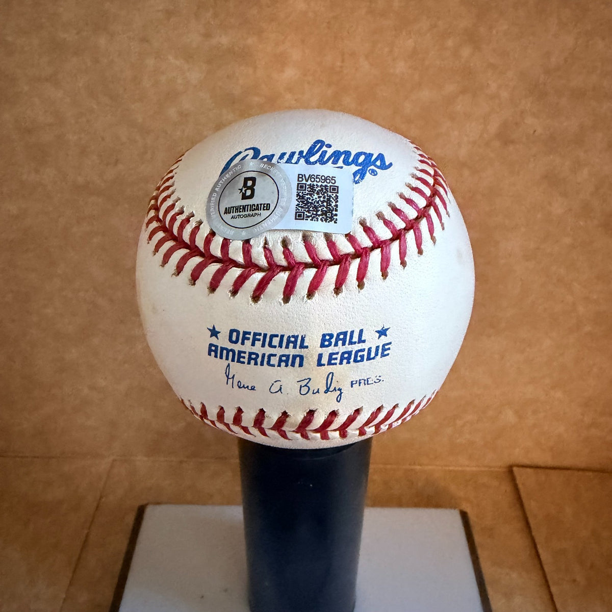 ROY WHITE YANKEES 1977-78 WS CHAMPS  AUTOGRAPHED A.L. BASEBALL BECKETT AUTH