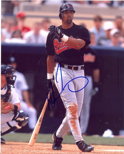 DERRICK MAY BALTIMORE ORIOLES SIGNED 8X10 PHOTO W/COA